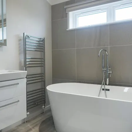 The Endeavour - Ukc4061 Nunthorpe